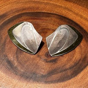 VINTAGE clip on earrings